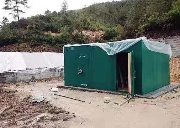 天山露天如何存放爆破线放炮线等爆破器材？